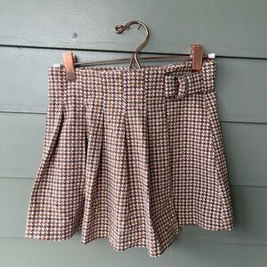 RSQ Y2K Brown and White Houndstooth Mini Skirt